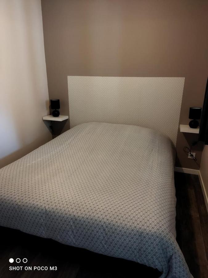 Joli T1 Hypercentre Rochefort المظهر الخارجي الصورة